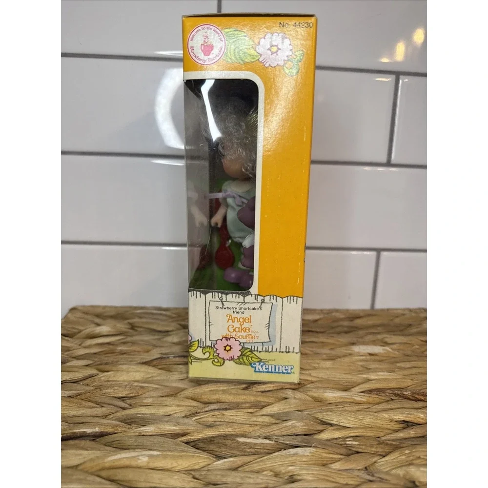 NRFB Vintage 1982 ANGEL CAKE with SOUFFLE Strawberry Shortcake‎ Doll SEALED BOX